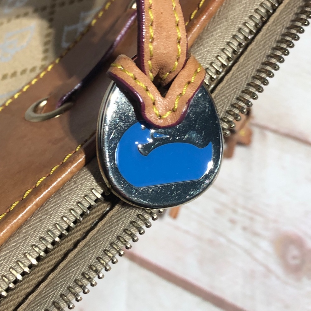 Dooney & Bourke brown leather and canvas shoulder bag - Picture 15 of 15